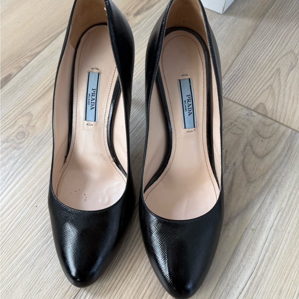 Prada Black Saffiano Leather Pointed-Toe Pumps